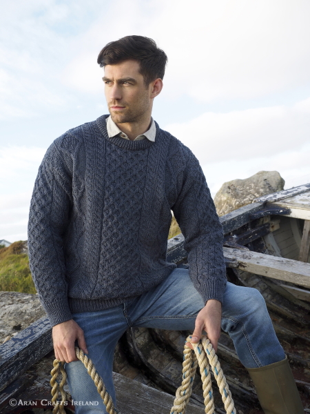 pull irlandais bleu en pure laine